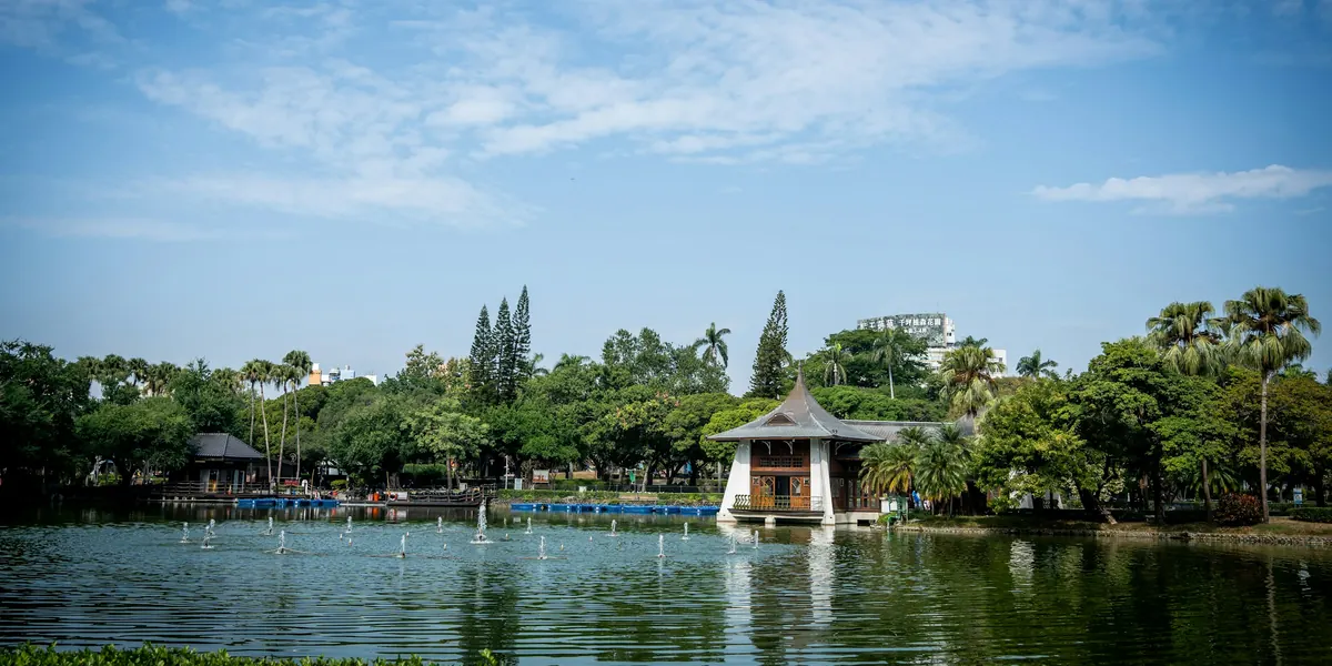 台中公園的湖心亭
